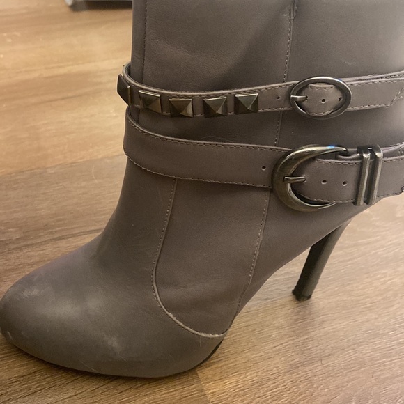 BCBGENERATION booties - Picture 5 of 7